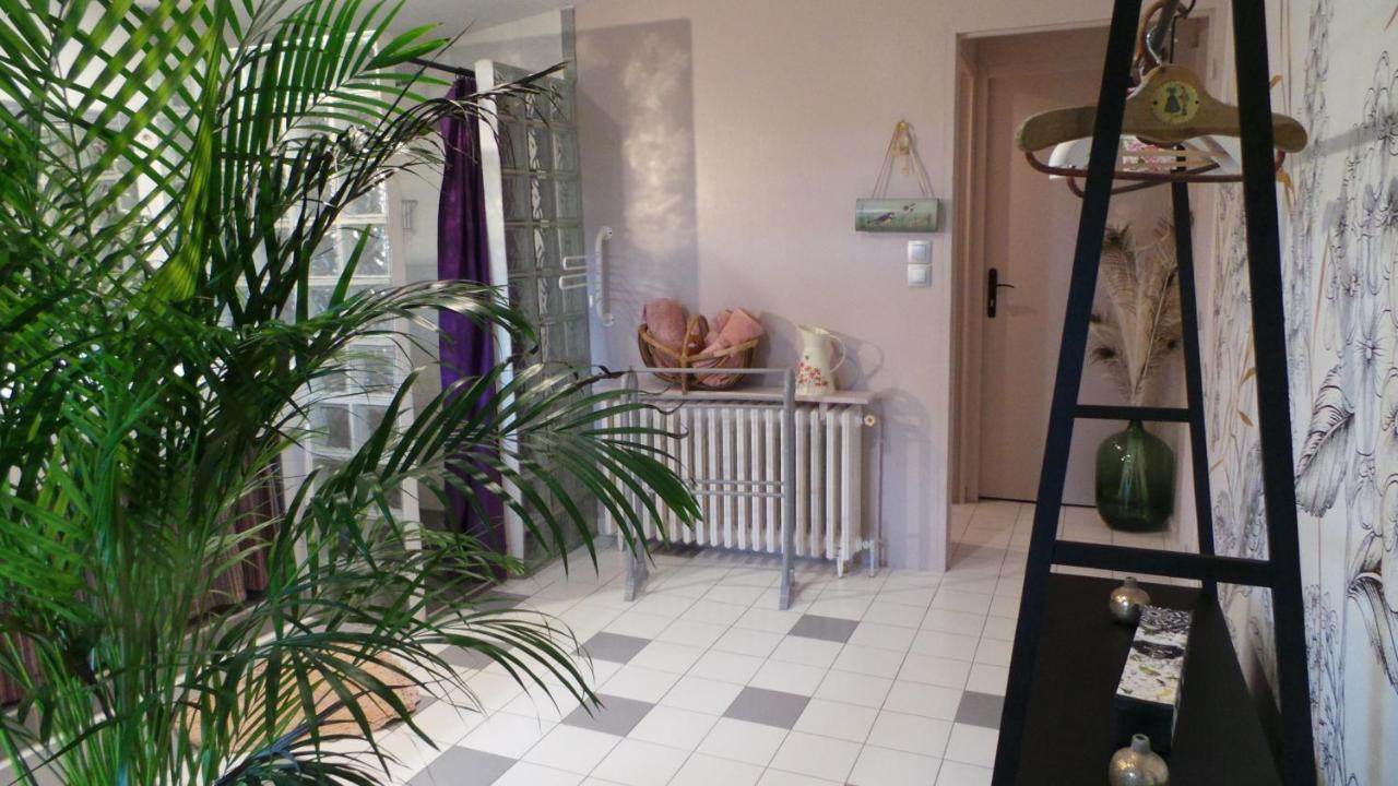 Chambre D'Hotes Le Paon Blanc Monprimblanc Exterior photo